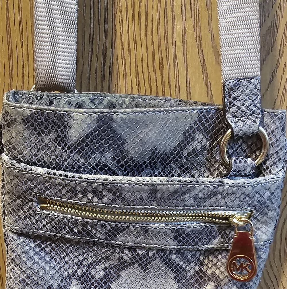 Micheal Kors Leather Crossbody Hammit Tony In Snake Embossed Pattern Excellent C